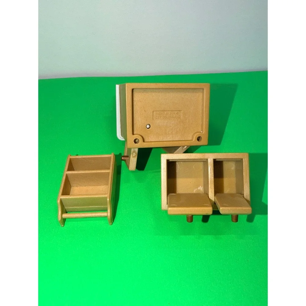 Vintage Calico Critters Sylvanian Families Bathroom Vanity Sink Cabinet Shelf